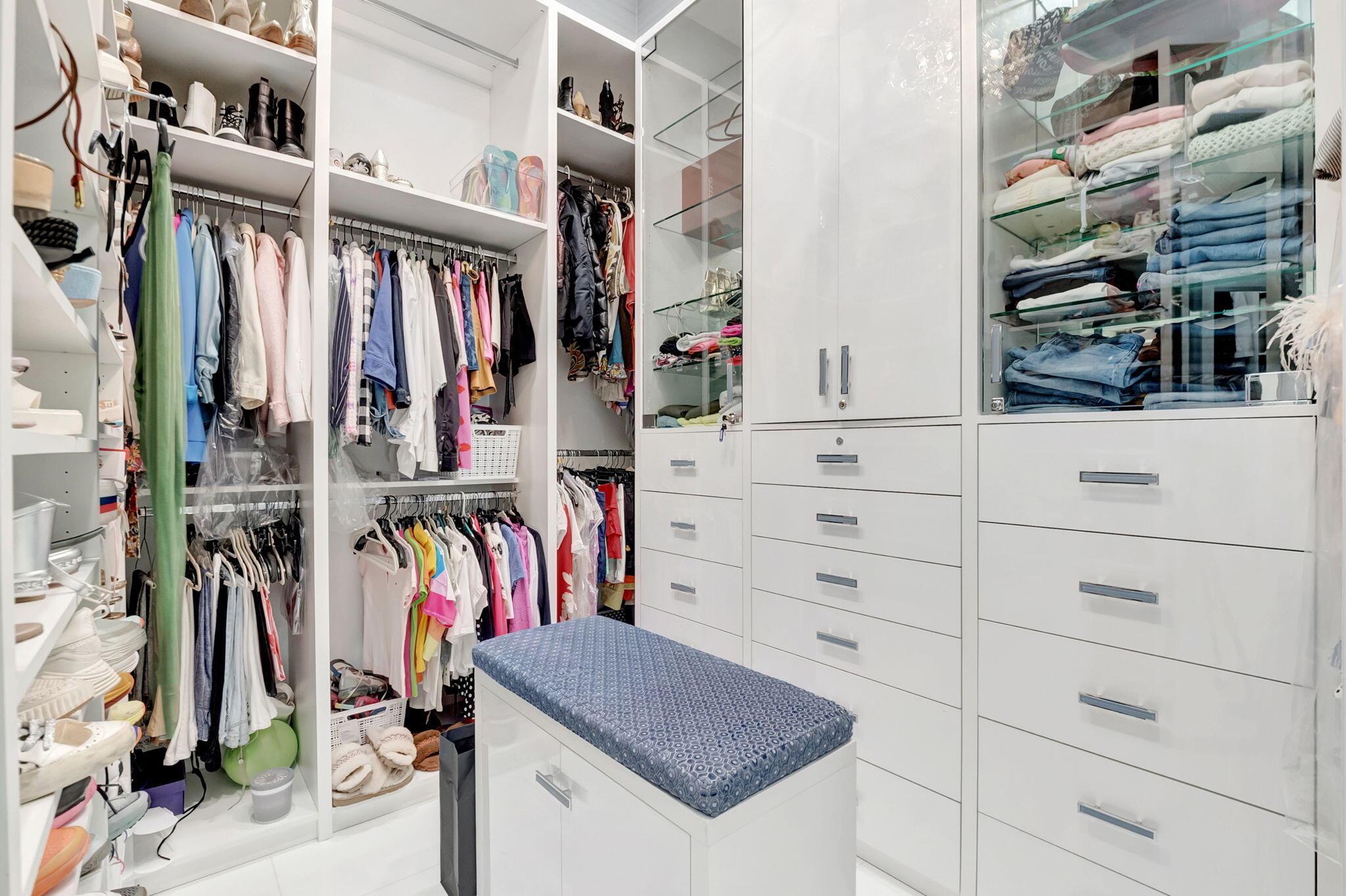 COVENTRY AT WOODFIELD COU - Residential