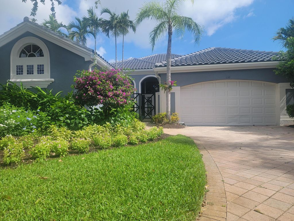 Photo of 1133 Crystal Drive, Palm Beach Gardens, FL 33418 (MLS # R11000726)