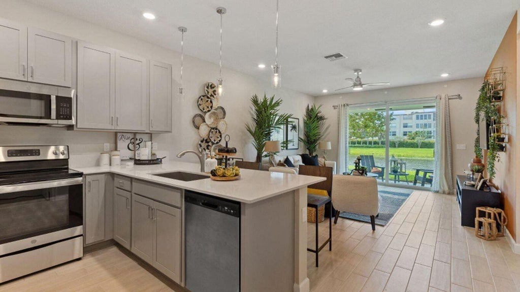 Photo of 5823 Shining Sea Court, Delray Beach, FL 33484 (MLS # R10962399)