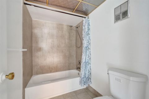 Tiny photo for 750 E Coco Plum Circle #2, Plantation, FL 33324 (MLS # F10544964)