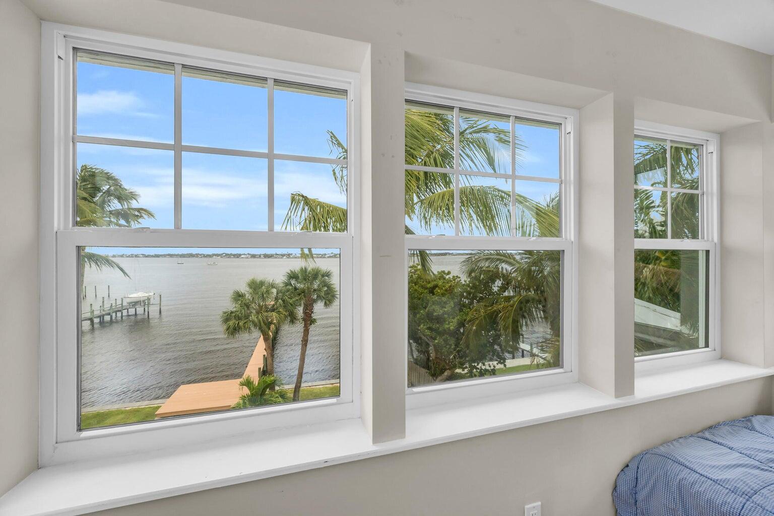 BAHAMA TERRACE - Residential