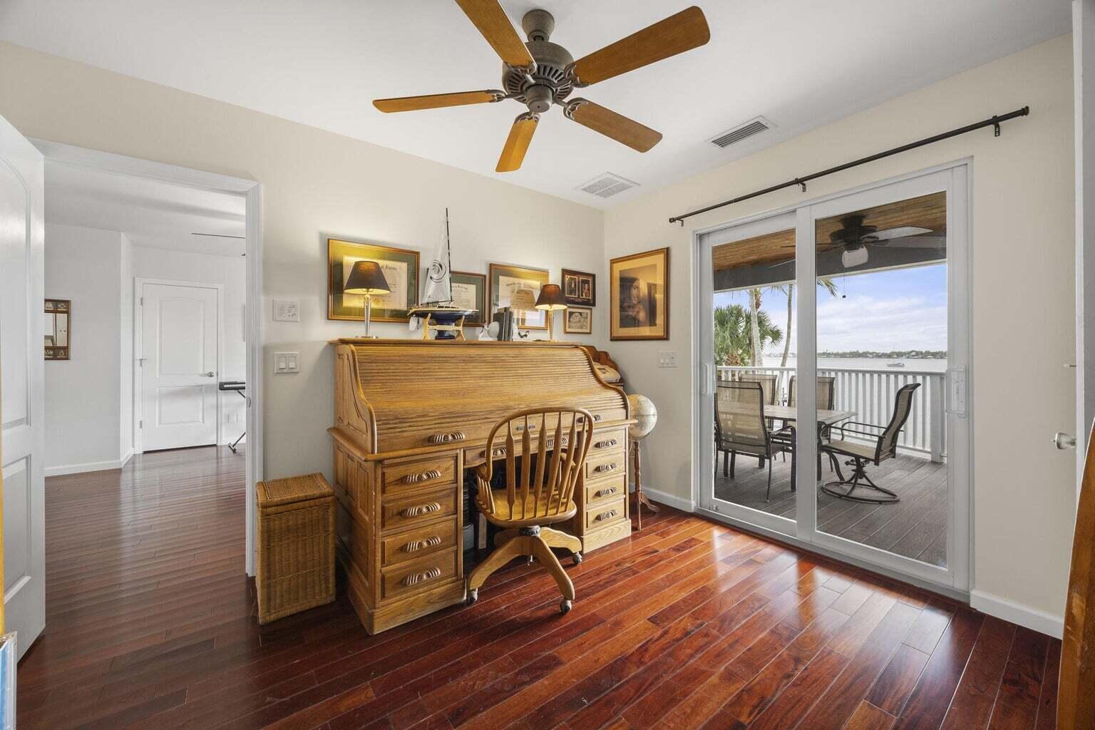 BAHAMA TERRACE - Residential