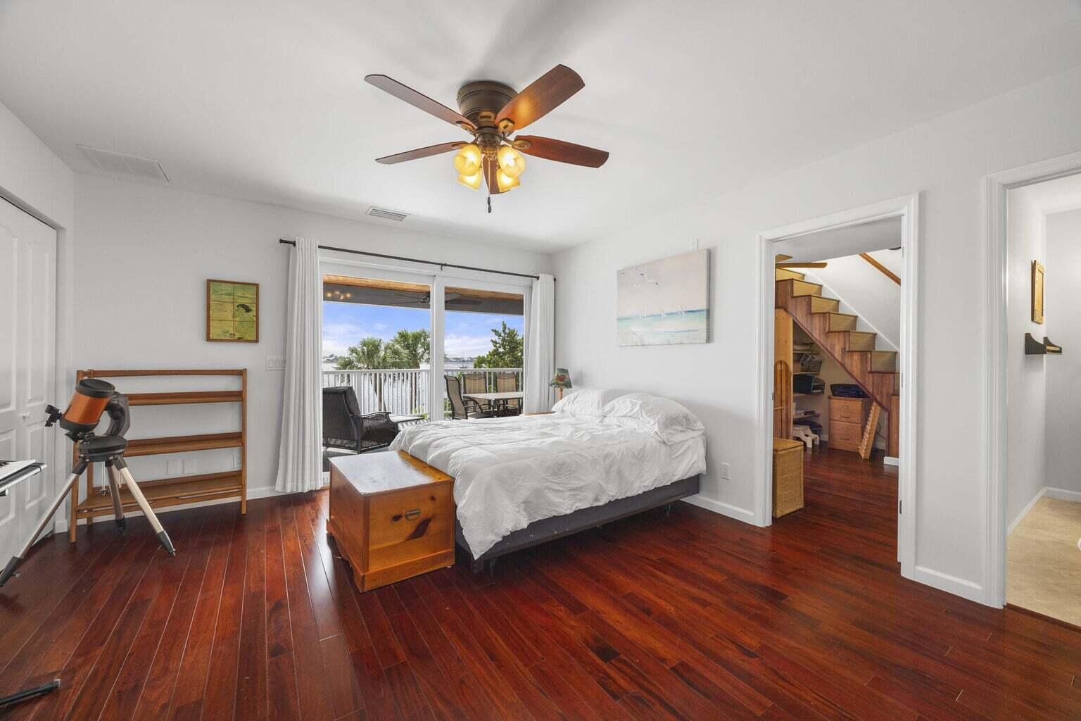 BAHAMA TERRACE - Residential