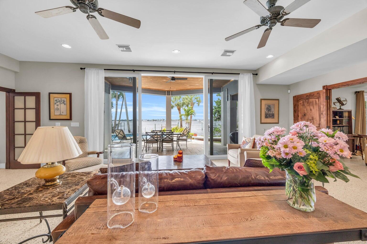 BAHAMA TERRACE - Residential