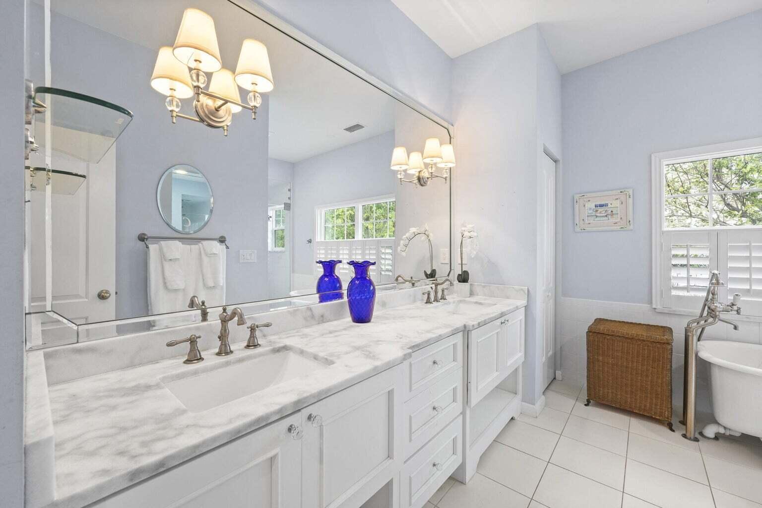 BAHAMA TERRACE - Residential