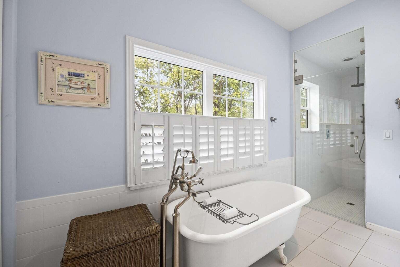 BAHAMA TERRACE - Residential