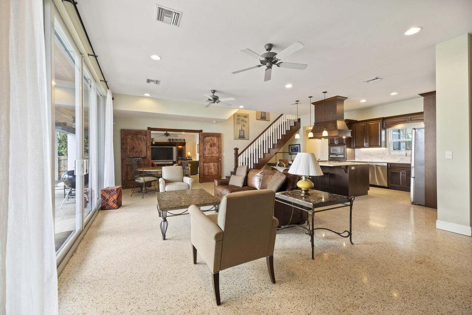 BAHAMA TERRACE - Residential