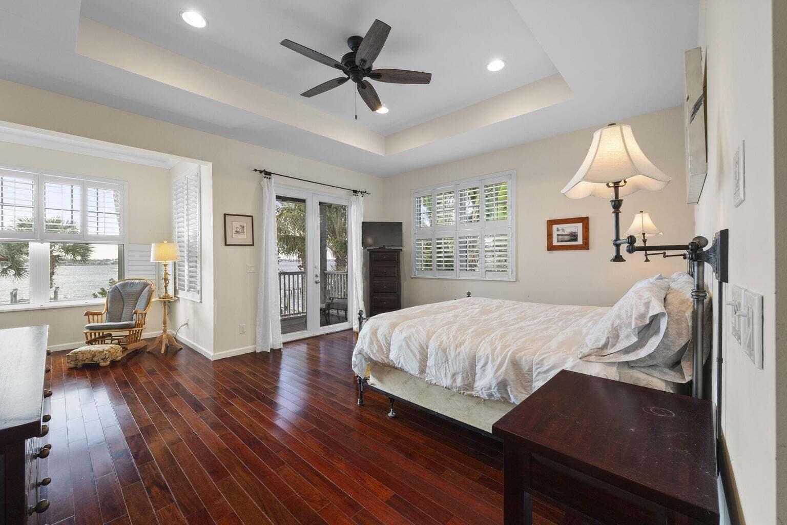 BAHAMA TERRACE - Residential