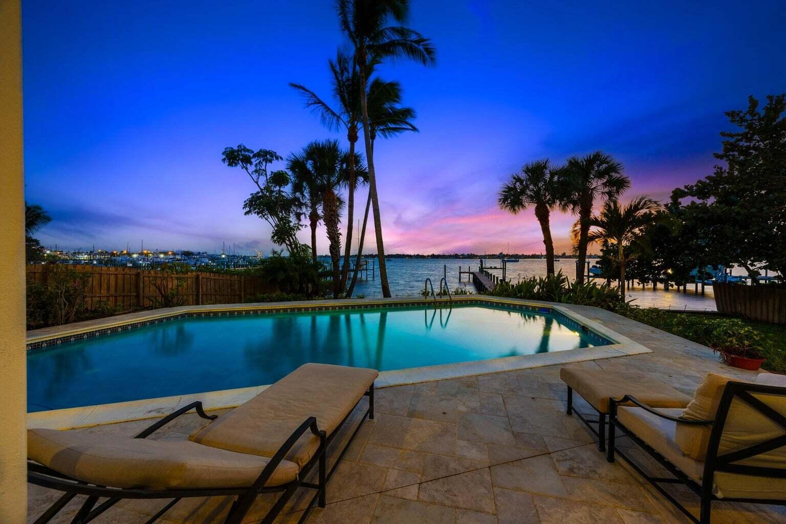BAHAMA TERRACE - Residential