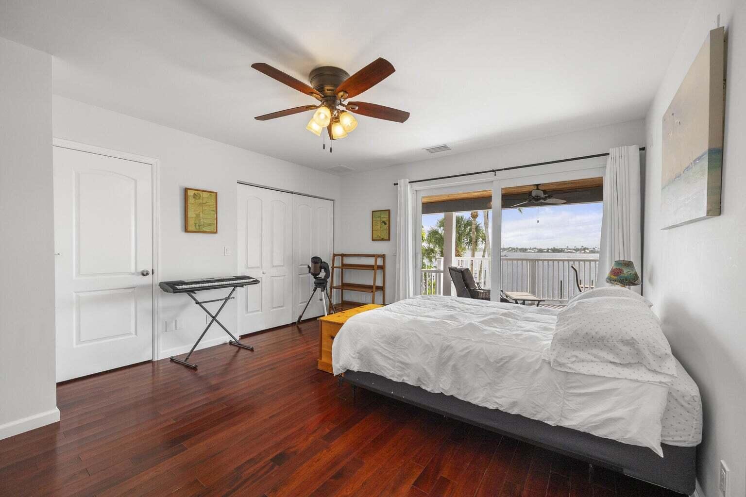 BAHAMA TERRACE - Residential