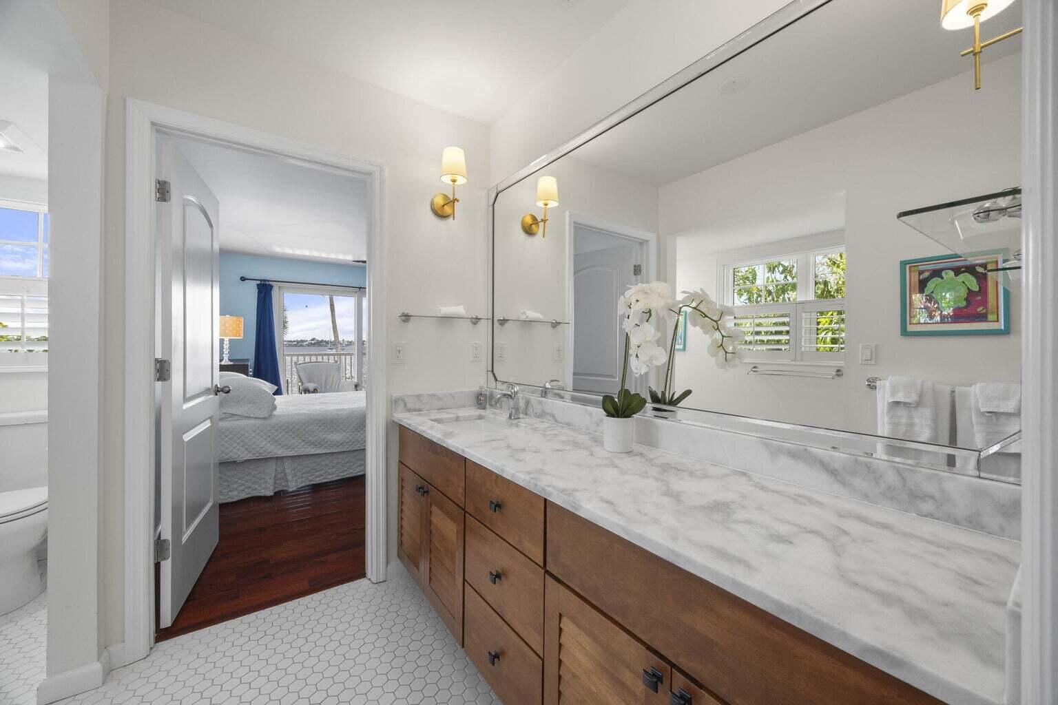 BAHAMA TERRACE - Residential