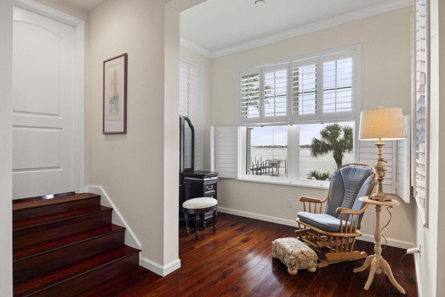 BAHAMA TERRACE - Residential