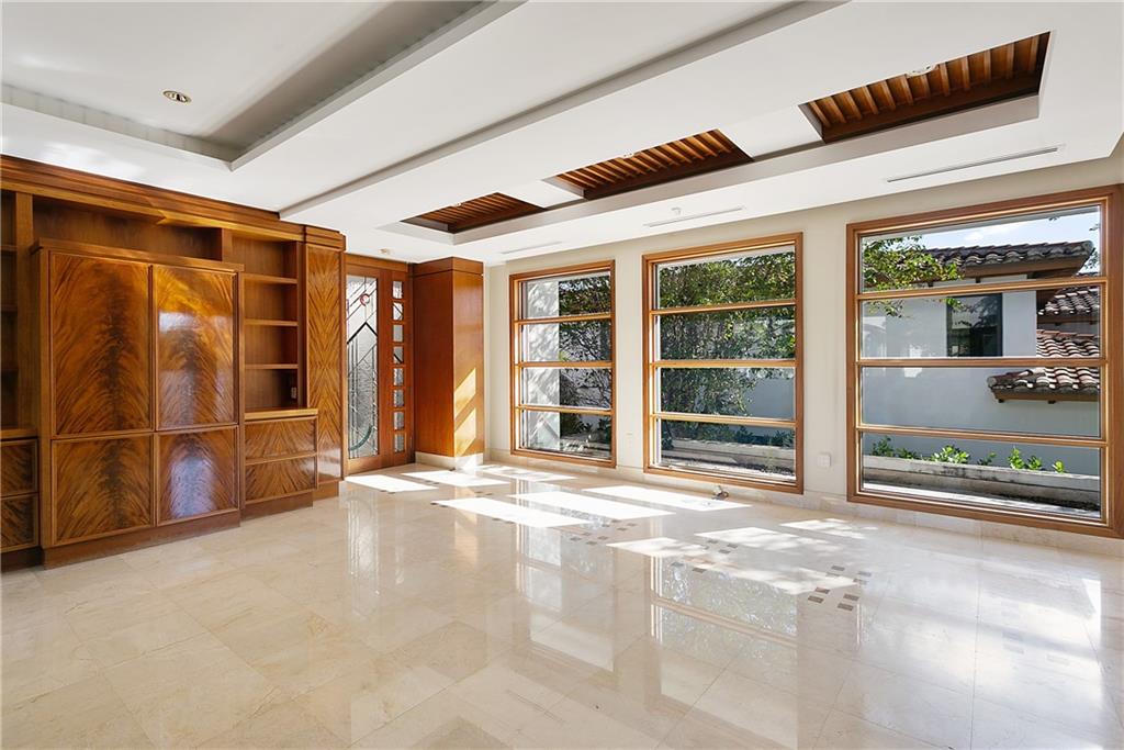 HARBOR BEACH - Residential