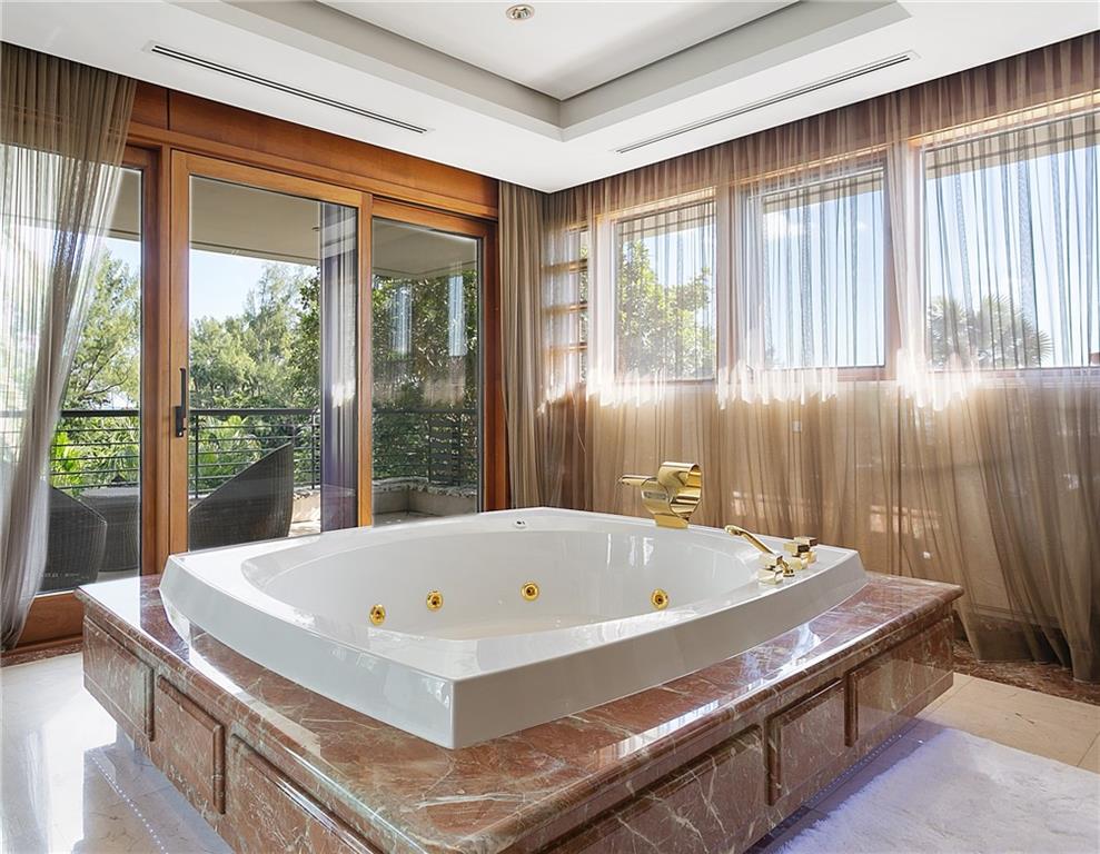 HARBOR BEACH - Residential