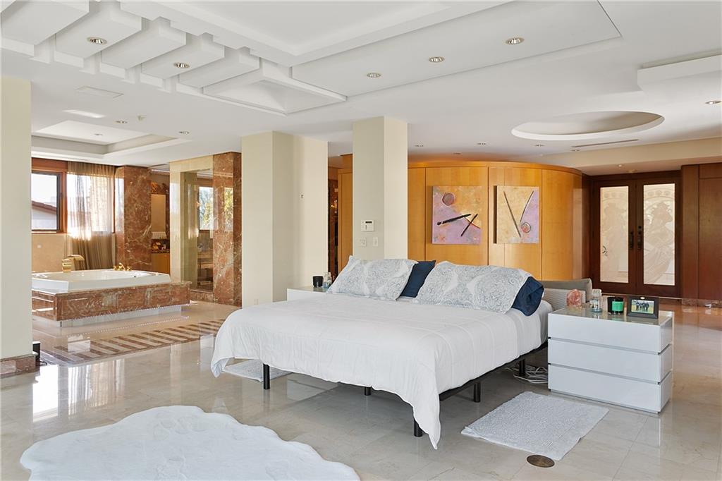 HARBOR BEACH - Residential