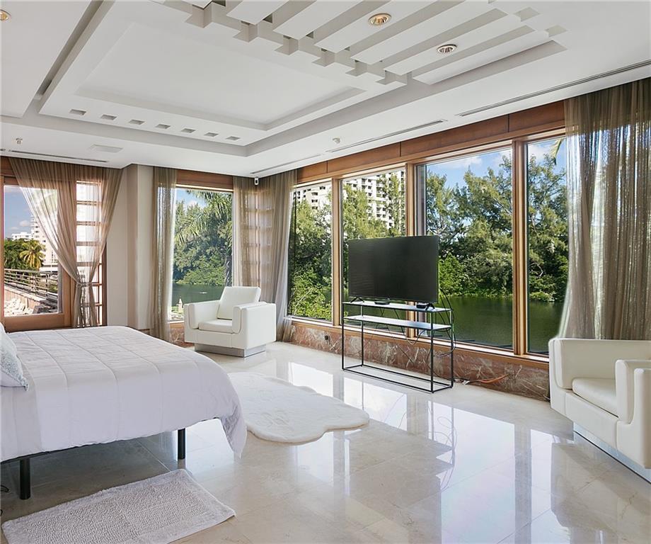 HARBOR BEACH - Residential