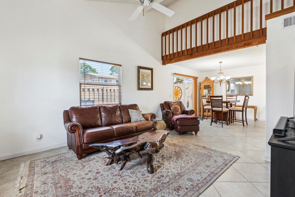 Photo of 353 Maplecrest Circle, Jupiter, FL 33458 (MLS # R10981398)