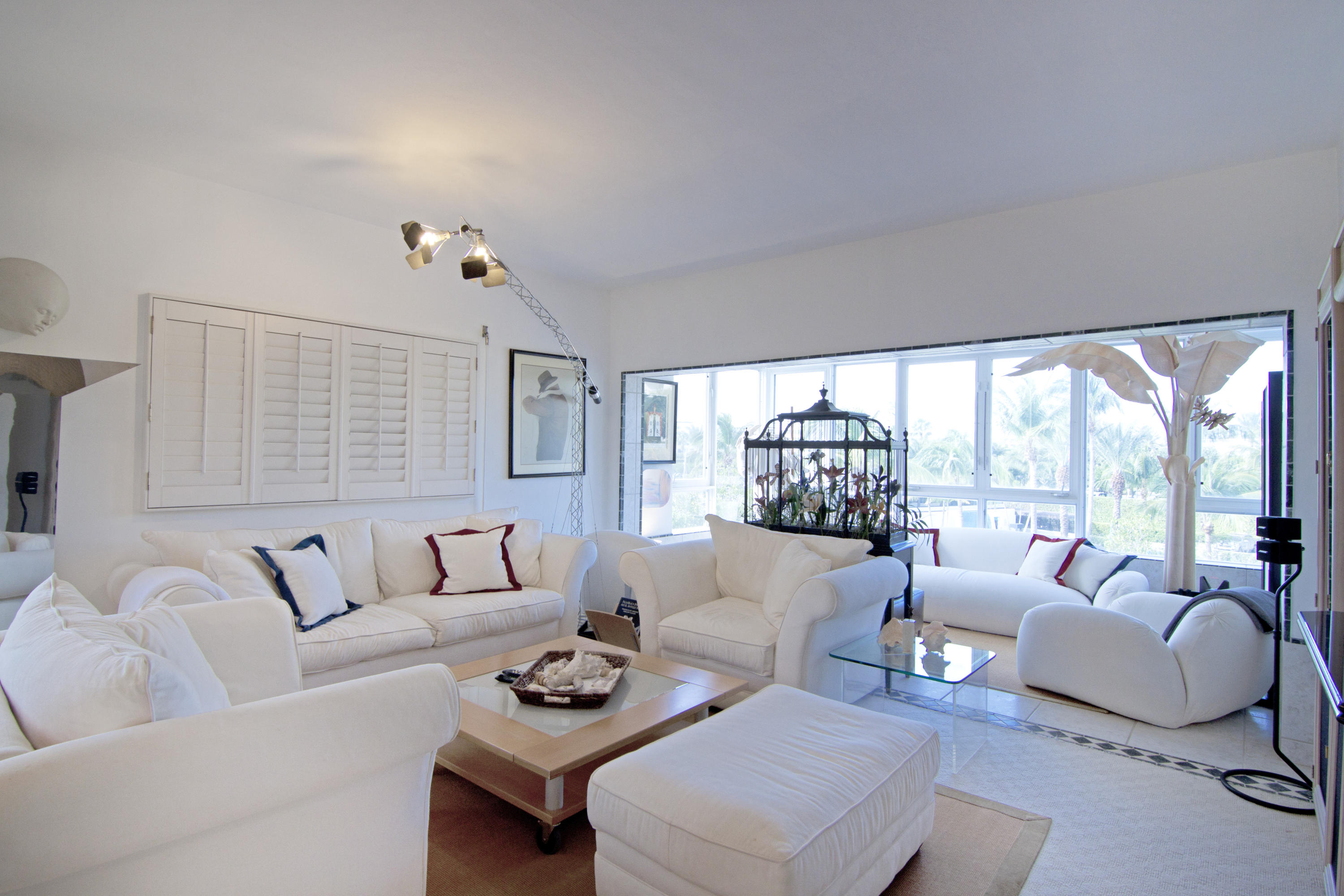 PALM WORTH INC - Residential Lease