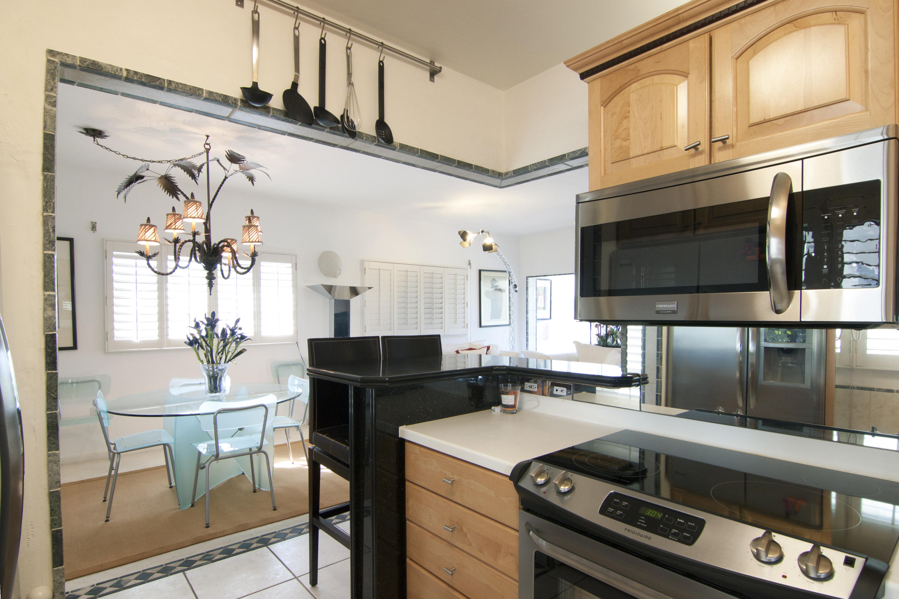 PALM WORTH INC - Residential Lease