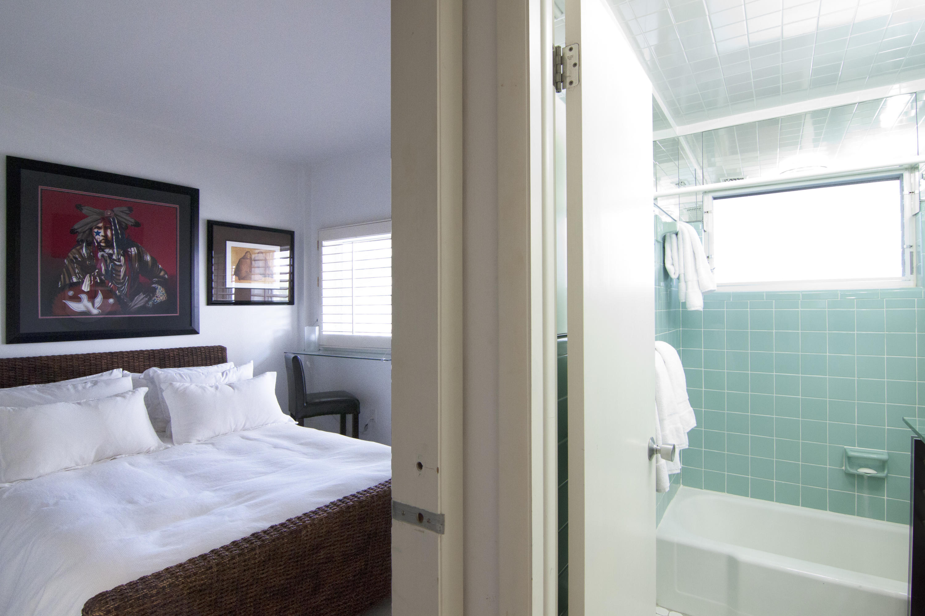 PALM WORTH INC - Residential Lease