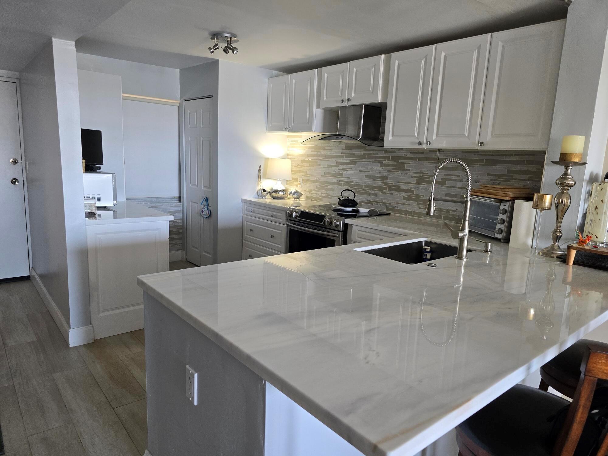 3581 S Ocean Boulevard 7c