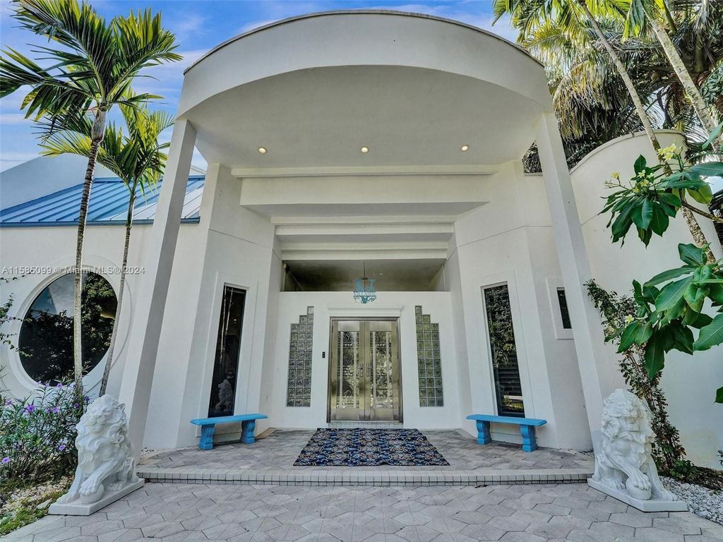 Photo of 12100 NW 5 Street, Plantation, FL 33325 (MLS # F10552714)