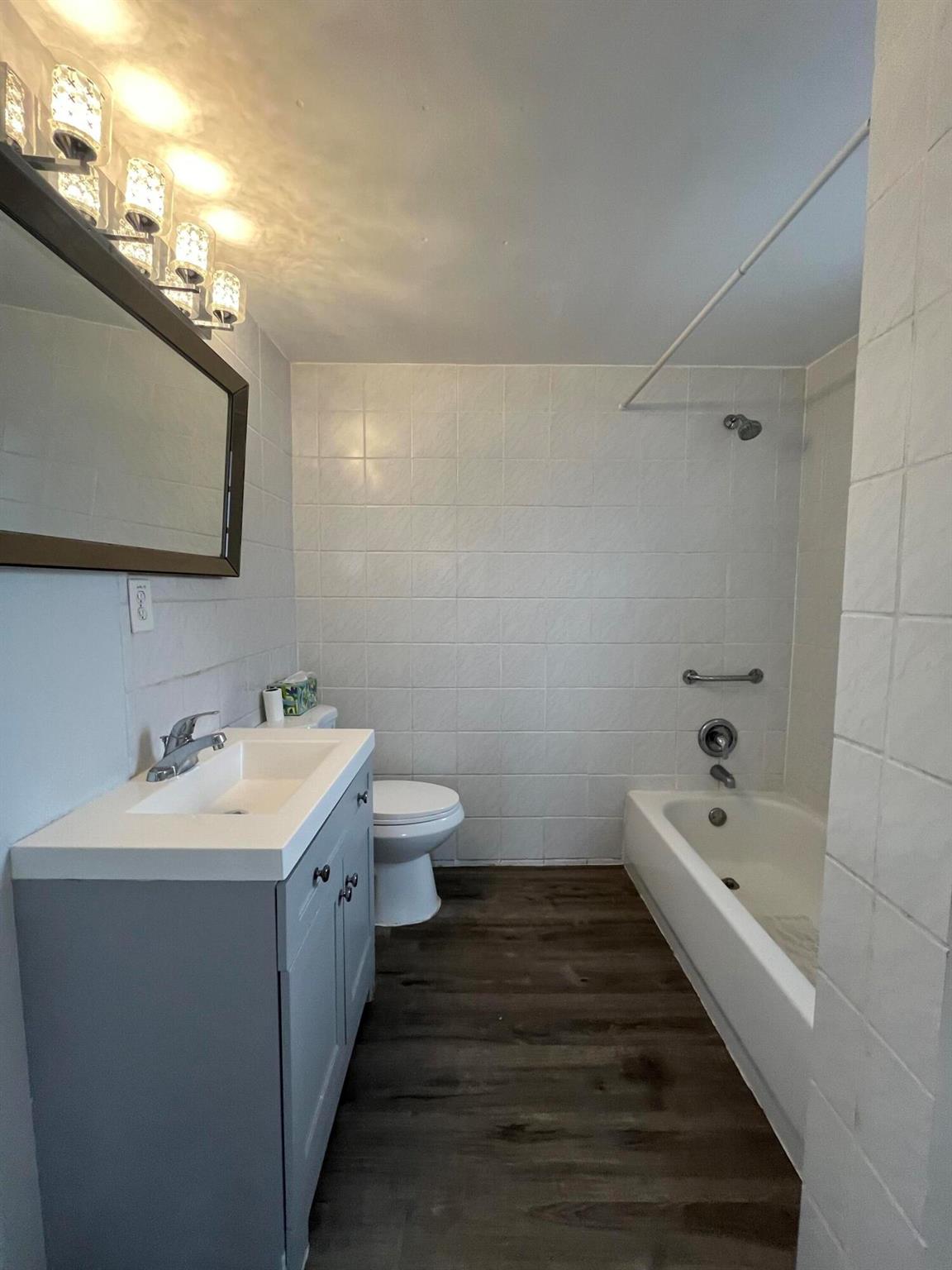 THE COVE - Residential Lease
