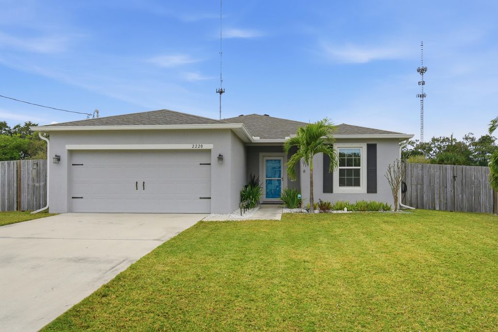 Photo of 2220 SE Lucaya Street, Port Saint Lucie, FL 34952 (MLS # B26018544)