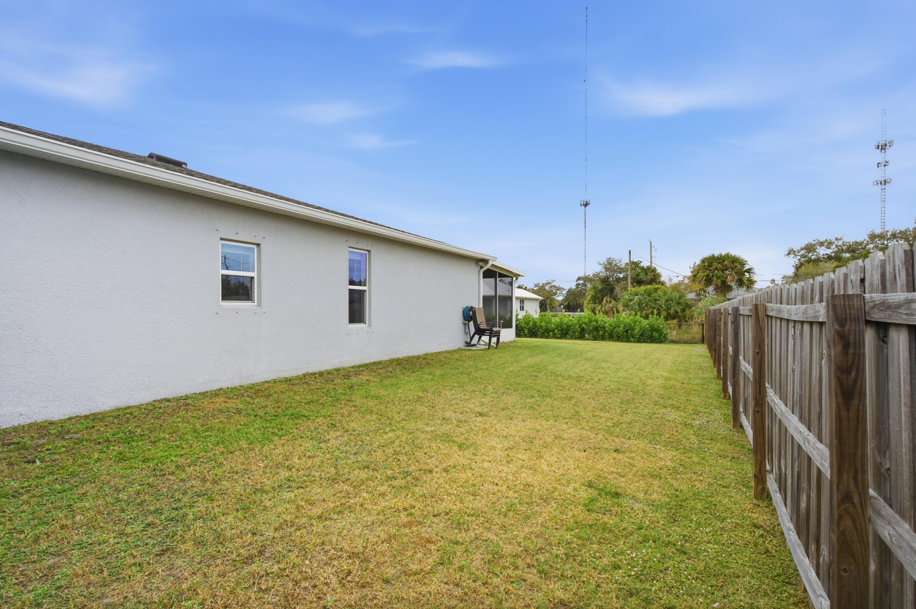 PORT ST LUCIE SECTION 30 - Residential Lease