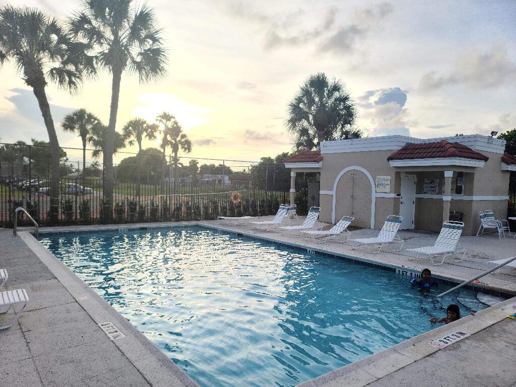 LE VILLAGE DE PROVENCE 2 - Residential