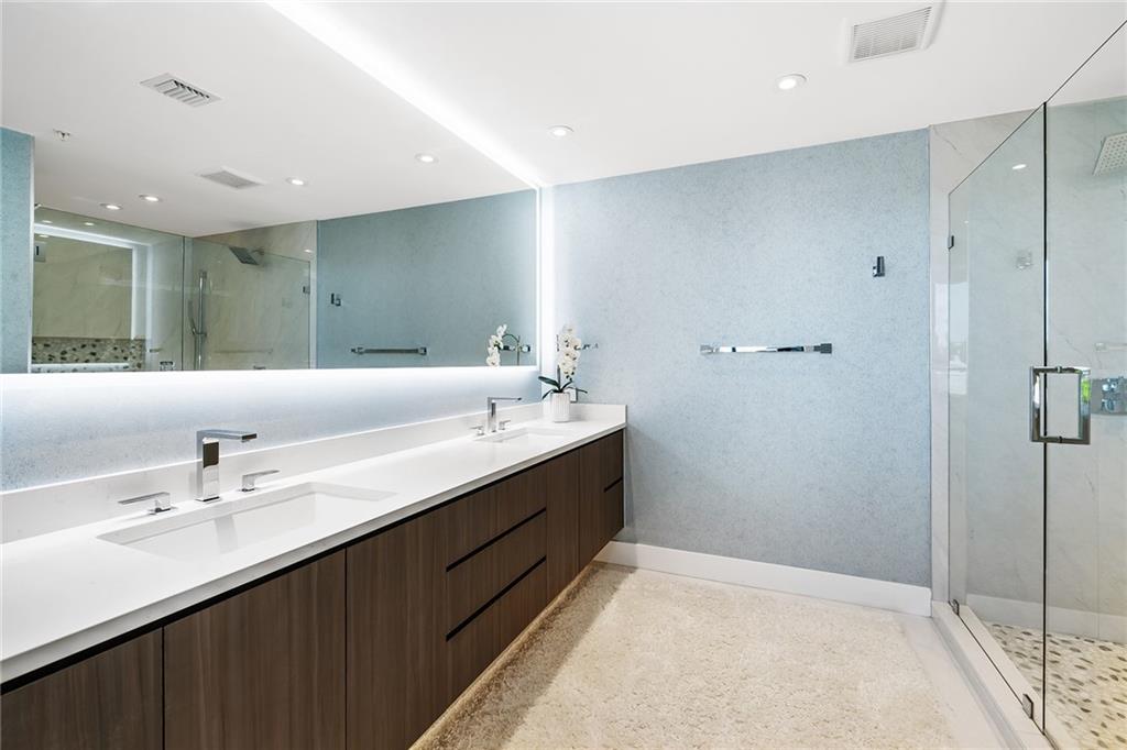 Harbors Edge - Residential