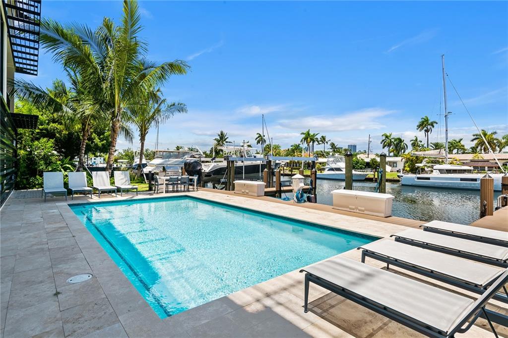 Harbors Edge - Residential