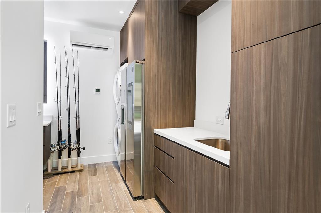 Harbors Edge - Residential