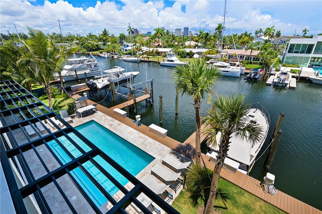 Harbors Edge - Residential