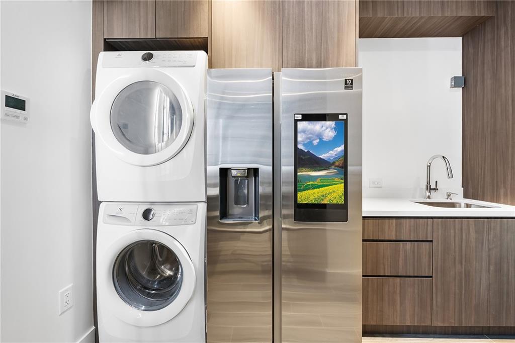 Harbors Edge - Residential