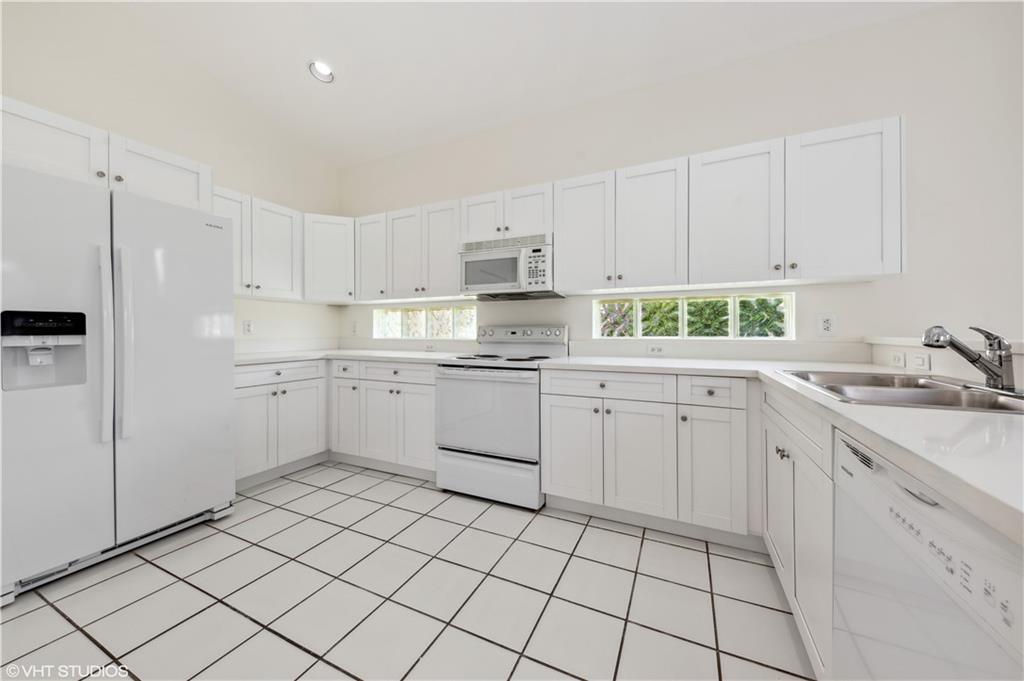 Eagle Creek 143-15 B - Residential