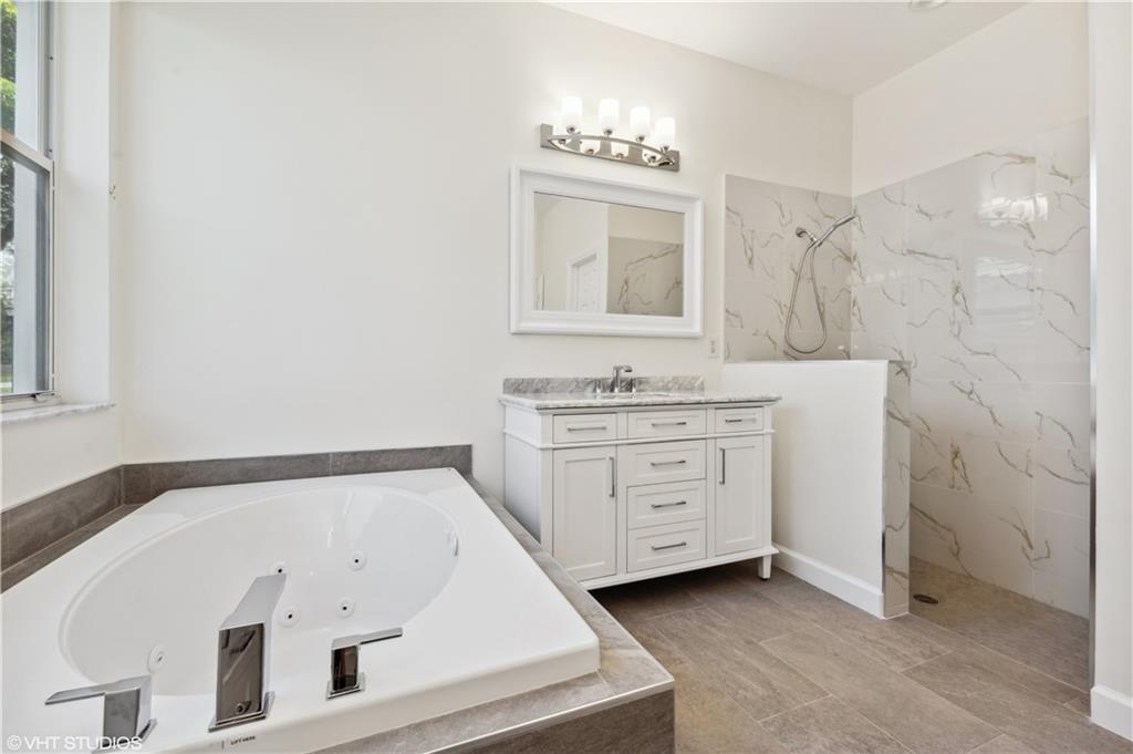 Eagle Creek 143-15 B - Residential