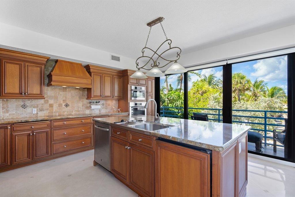 NYDAL Townhome - Residential