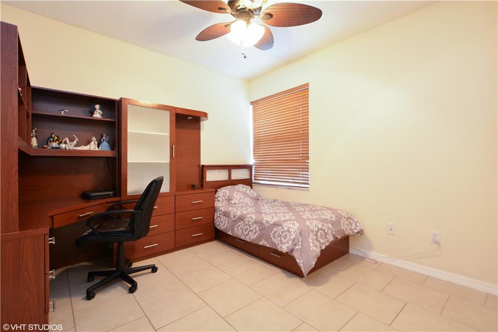 THE LAKES AT PARKLAND - Residential
