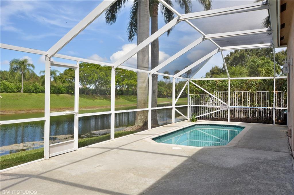 THE LAKES AT PARKLAND - Residential