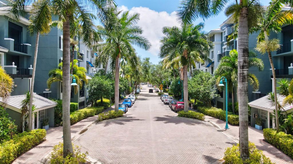 Photo of 250 NE 3rd Avenue #1308, Delray Beach, FL 33444 (MLS # R11088198)