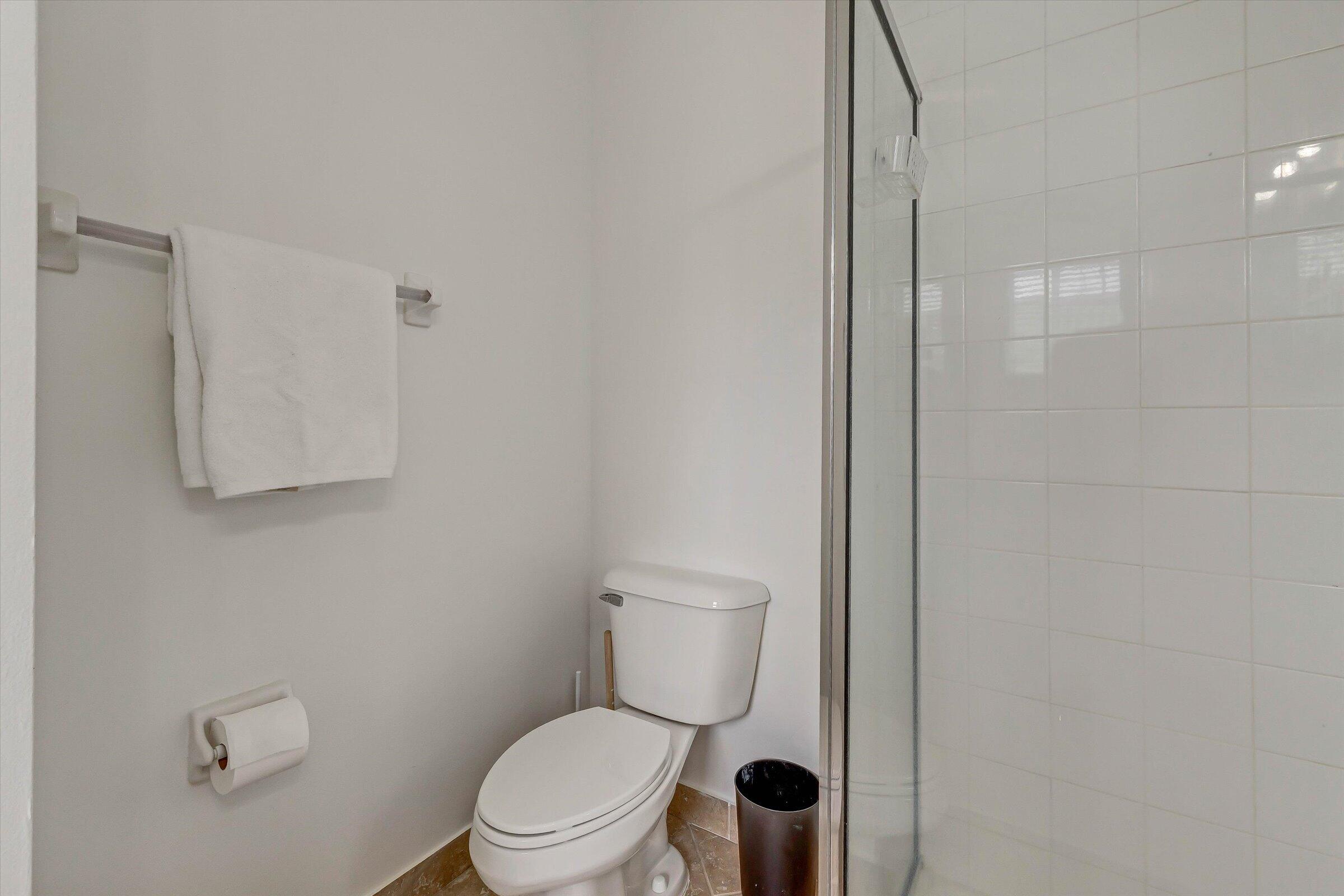 SANDPIPER COVE AT BOTANICA CONDO - Residential