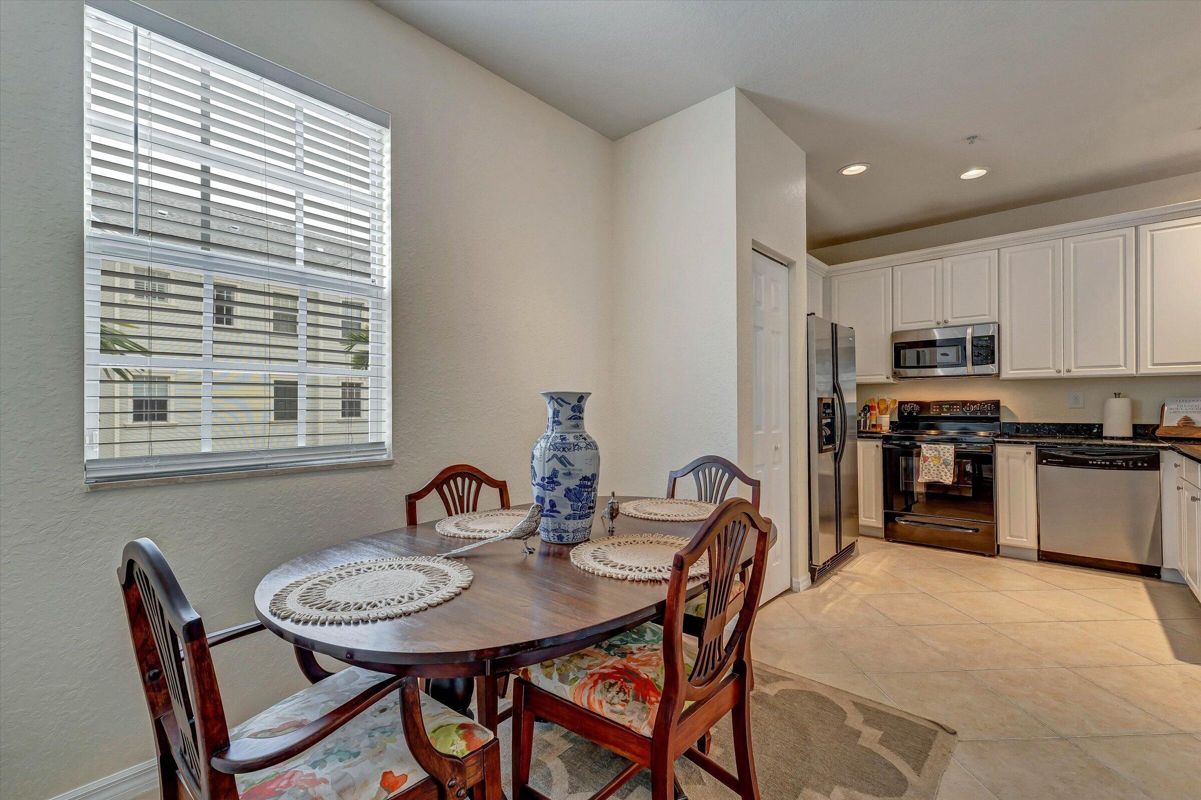 SANDPIPER COVE AT BOTANICA CONDO - Residential