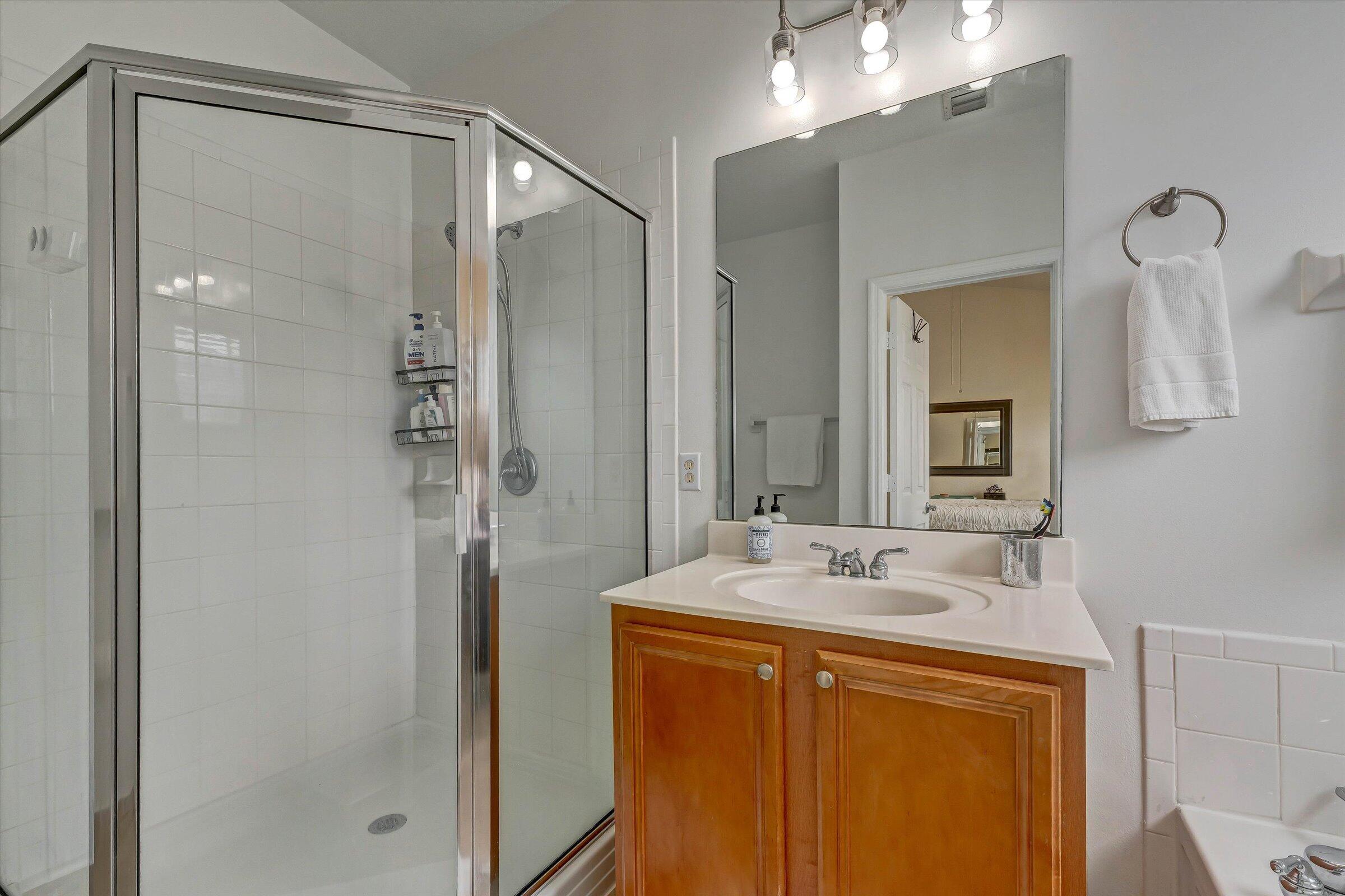 SANDPIPER COVE AT BOTANICA CONDO - Residential