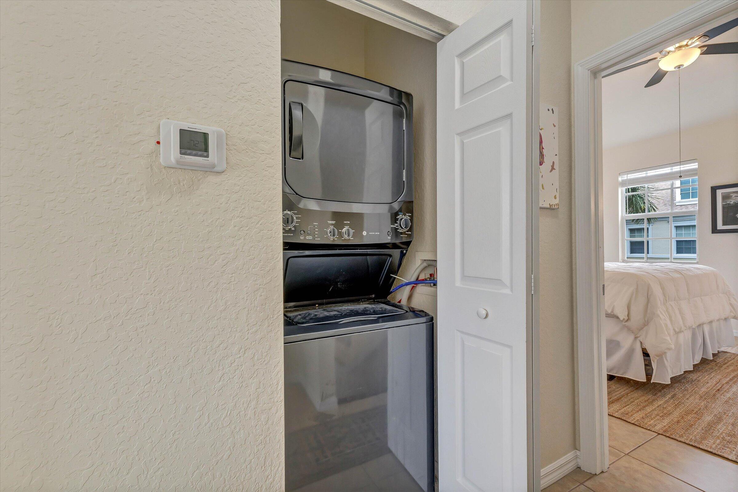 SANDPIPER COVE AT BOTANICA CONDO - Residential