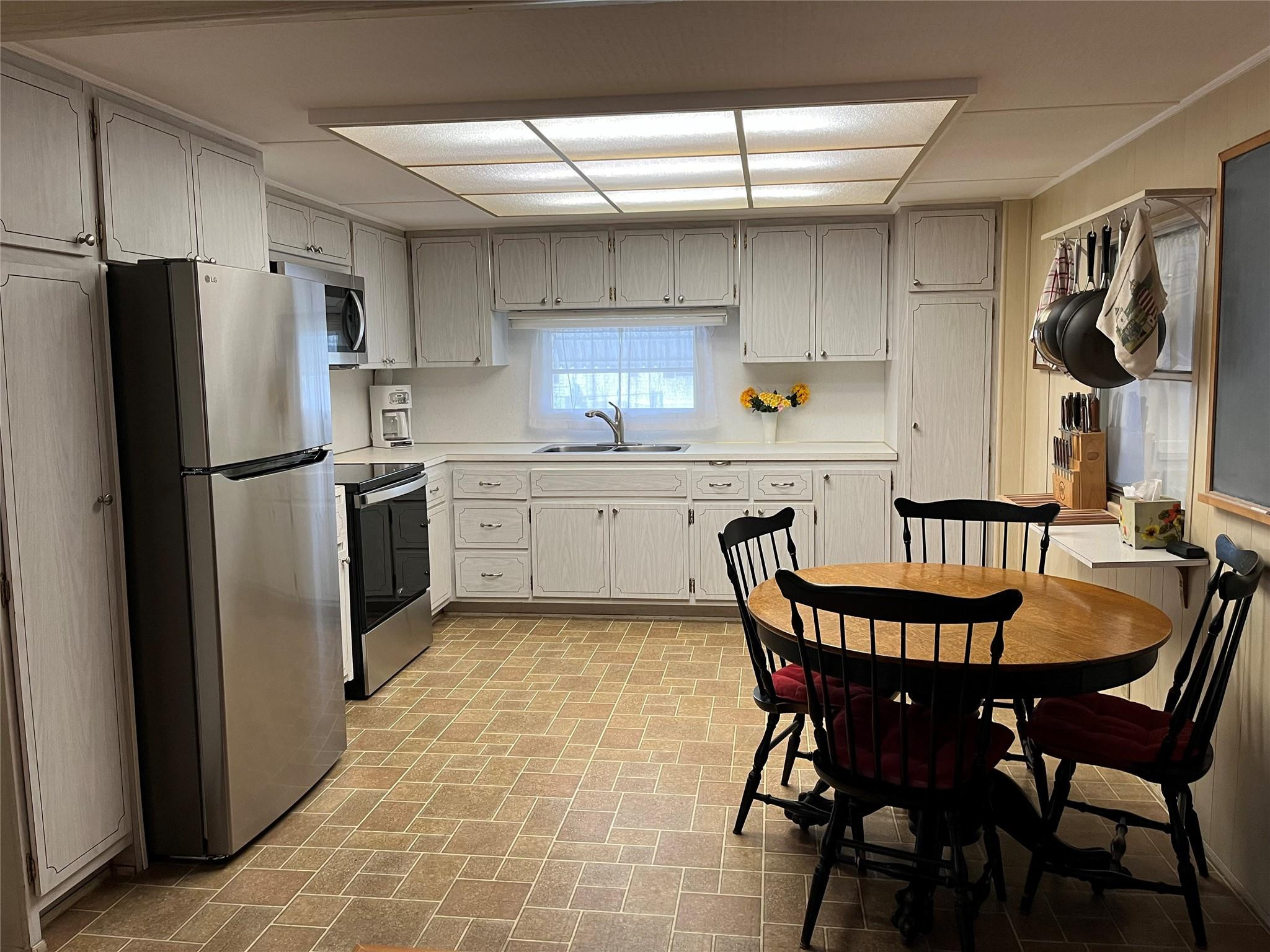 Park City Sec Two-A 61-22 - Residential