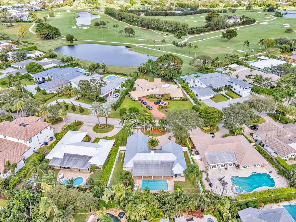 Photo of 2672 NE 37th Drive, Fort Lauderdale, FL 33308 (MLS # F10489724)