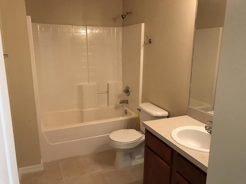 PORT ST LUCIE SECTION 33 - Residential Lease