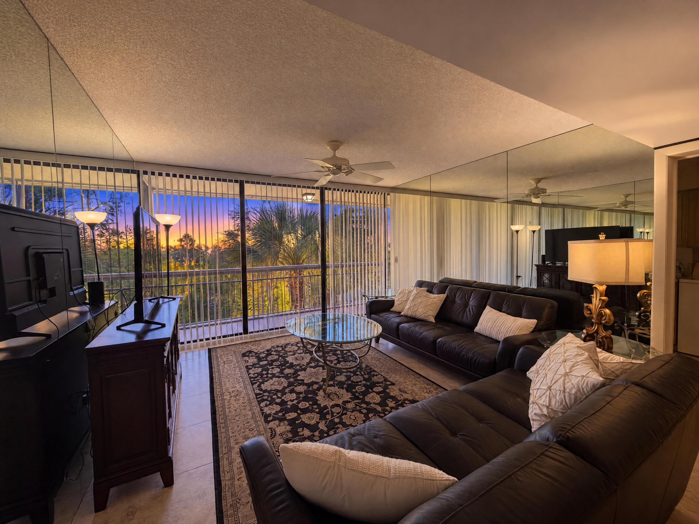 6133 BALBOA 405
