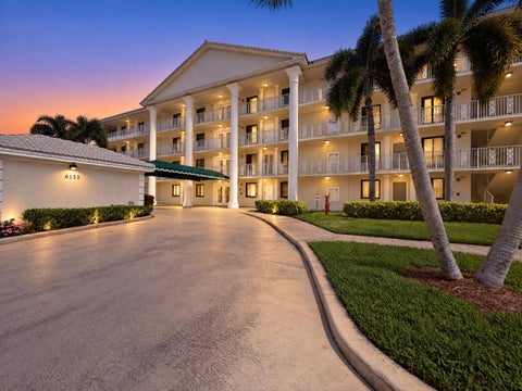 Photo of 6133 BALBOA CIR #405, Boca Raton, FL 33433 (MLS # B26086844)